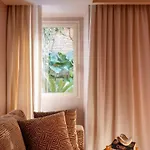 House Of Allora 4*